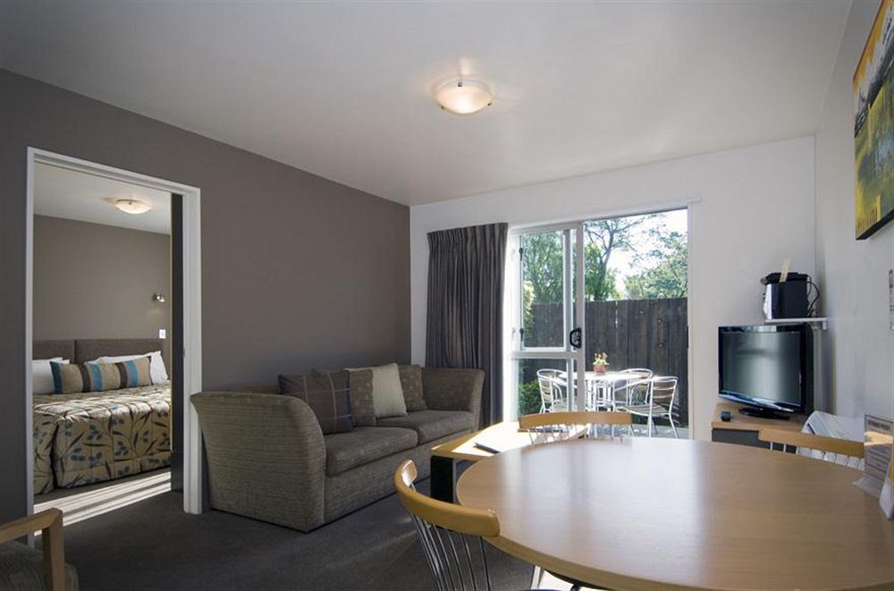 Fyffe On Riccarton Motel Christchurch Exterior photo